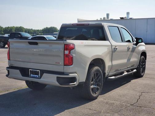 White Sands 2026 Chevrolet Silverado 1500 RST