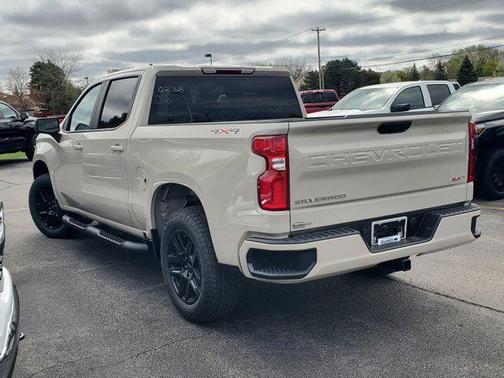White Sands 2026 Chevrolet Silverado 1500 RST