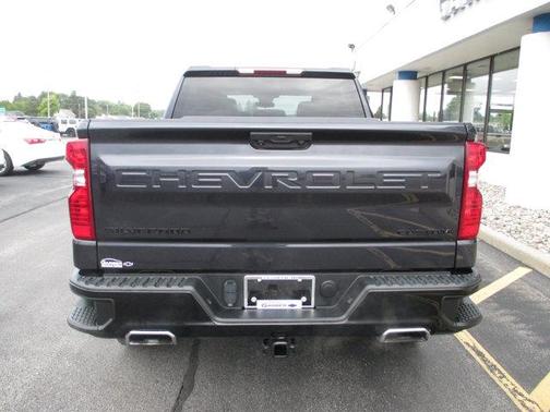 2022 Chevrolet Silverado 1500 Custom Trail Boss