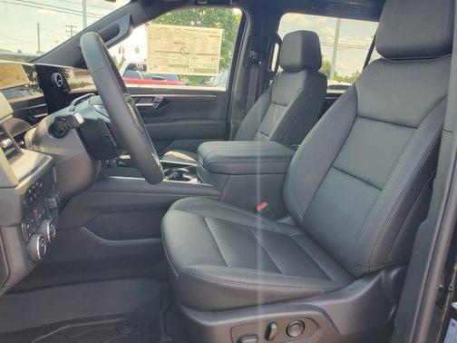 2025 Chevrolet Suburban 4WD Z71