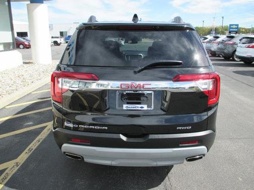 2023 GMC Acadia AWD SLT