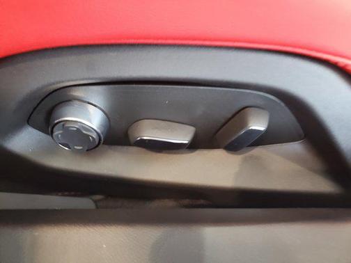 2026 Chevrolet Corvette Stingray w/2LT