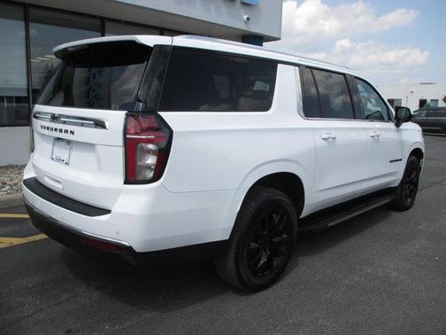 2022 Chevrolet Suburban LS