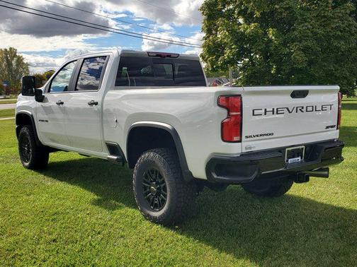 2026 Chevrolet Silverado 2500 Crew Cab, Standard Bed, XR2, 4WD