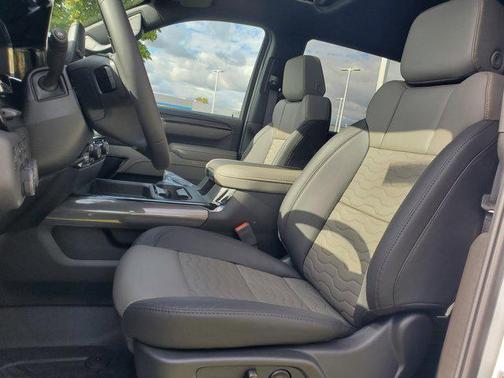 2026 Chevrolet Silverado 2500 Crew Cab, Standard Bed, XR2, 4WD