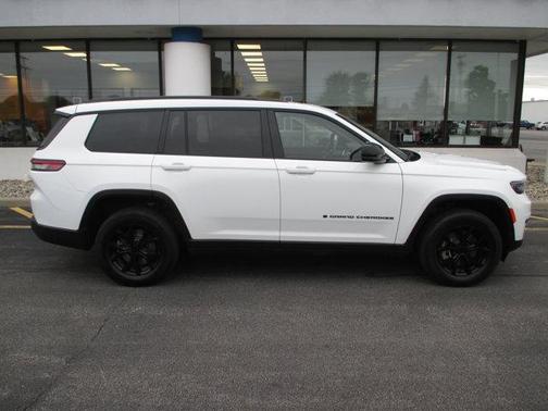 2023 Jeep Grand Cherokee L Altitude