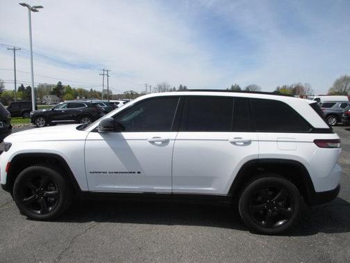 2023 Jeep Grand Cherokee Limited X