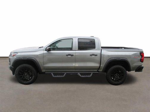 Sterling Gray Metallic 2023 Chevrolet Colorado Trail Boss