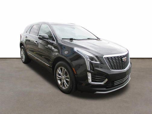 Stellar Black Metallic 2020 Cadillac XT5 Premium Luxury