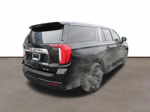 2023 GMC Yukon XL SLE