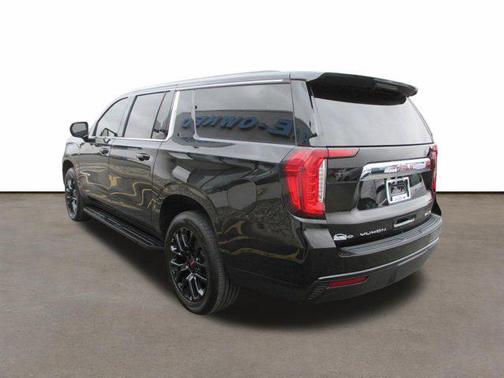 2023 GMC Yukon XL SLE