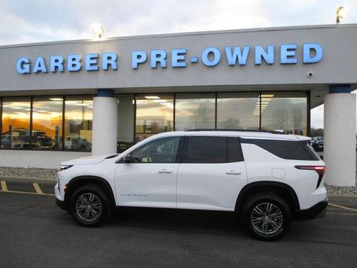 2025 Chevrolet Traverse LT