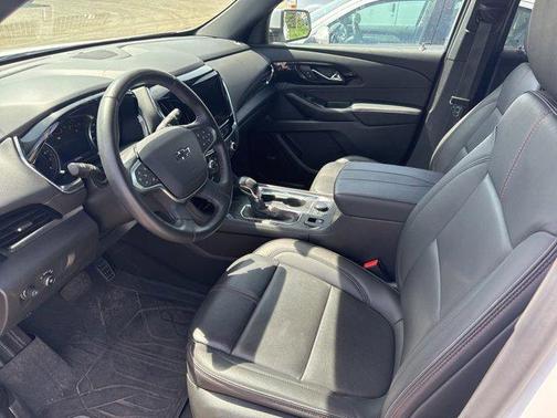 2022 Chevrolet Traverse RS