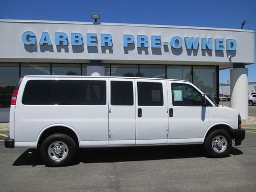Summit White 2024 Chevrolet Express 3500 RWD 3500 Extended Wheelbase LS