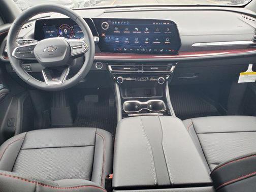 Mosaic Black Metallic 2026 Chevrolet Traverse AWD Z71