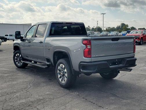 2025 Chevrolet Silverado 2500 Custom