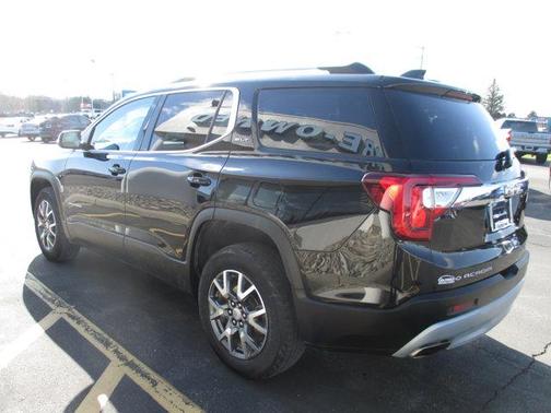 2023 GMC Acadia AWD SLT