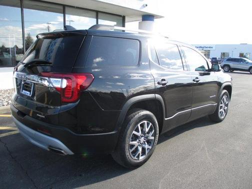 2023 GMC Acadia AWD SLT