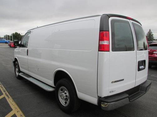 2023 Chevrolet Express 2500 RWD 2500 Regular Wheelbase WT