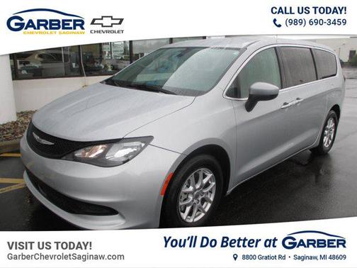 2022 Chrysler Voyager LX