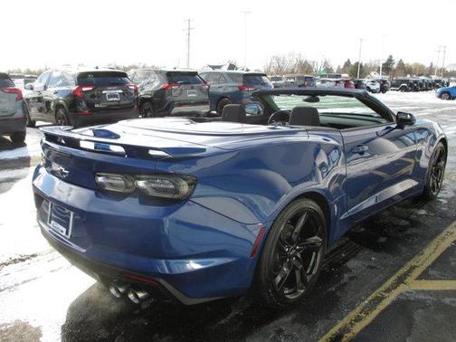 2023 Chevrolet Camaro RWD Convertible LT1