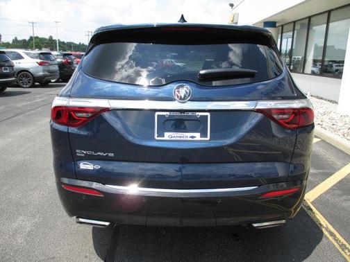 2023 Buick Enclave Essence AWD