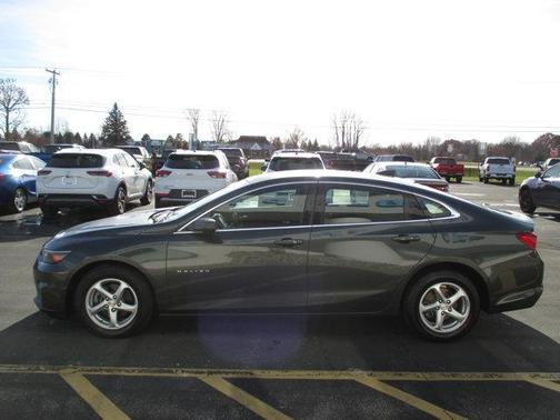 2017 Chevrolet Malibu 1LS
