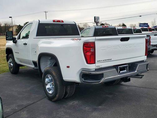 2025 Chevrolet Silverado 3500 WT