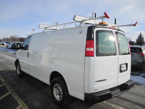 2022 Chevrolet Express 2500 RWD 2500 Regular Wheelbase WT