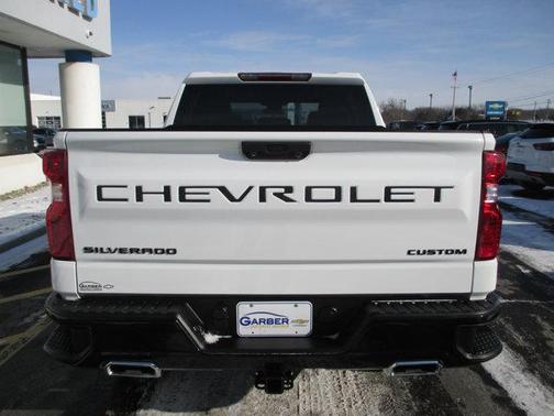 2022 Chevrolet Silverado 1500 Custom Trail Boss
