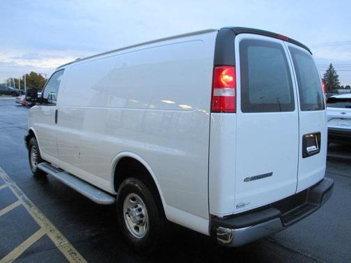 2023 Chevrolet Express 2500 RWD 2500 Regular Wheelbase WT