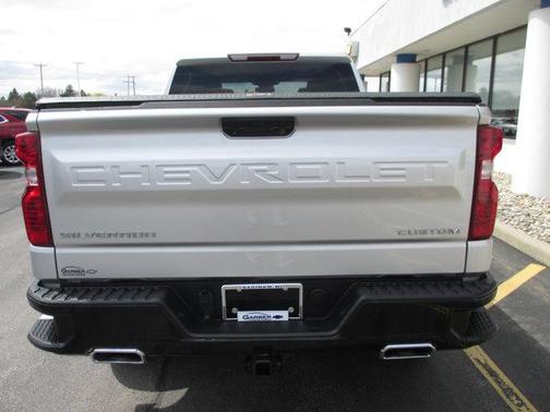 2022 Chevrolet Silverado 1500 Custom Trail Boss