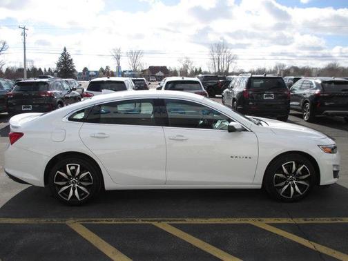 2023 Chevrolet Malibu FWD RS