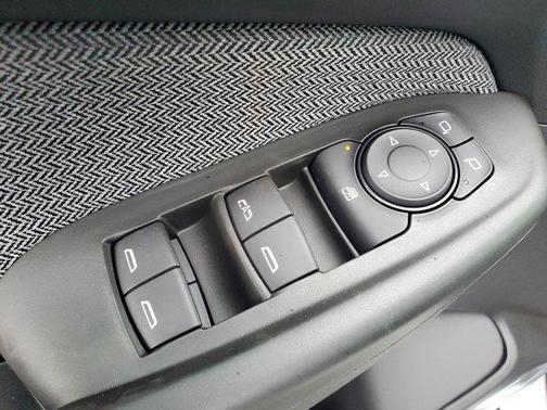 Summit White 2026 Chevrolet Trailblazer LT