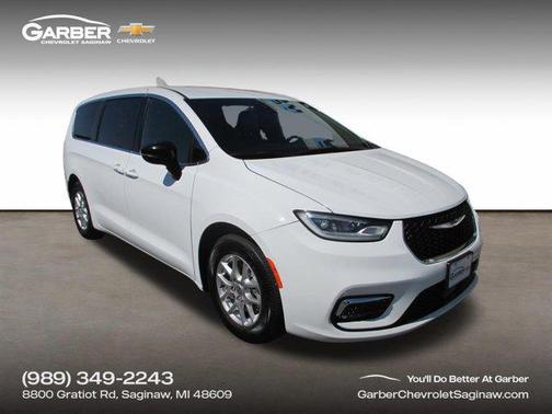 Bright White Clearcoat 2025 Chrysler Pacifica L