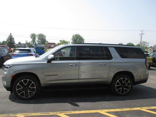 2024 Chevrolet Suburban RST