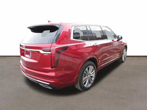 2025 Cadillac XT6 Premium Luxury FWD