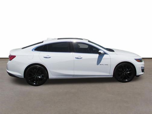 Summit White 2023 Chevrolet Malibu FWD 1LT