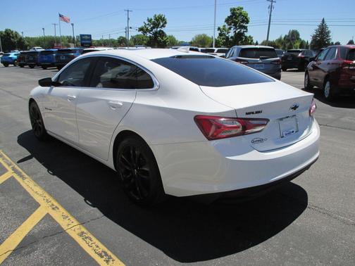 Summit White 2023 Chevrolet Malibu FWD 1LT