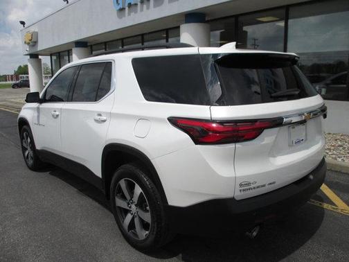 2022 Chevrolet Traverse LT Leather