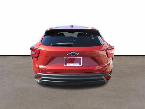 Cayenne Orange Metallic 2024 Chevrolet Trax LS