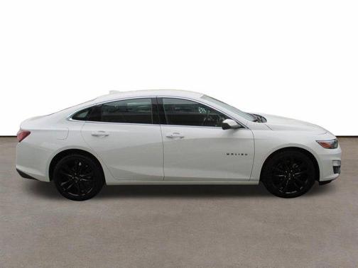 Summit White 2024 Chevrolet Malibu 1LT