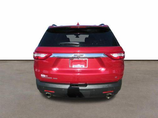 Cajun Red Tintcoat 2021 Chevrolet Traverse LT Cloth