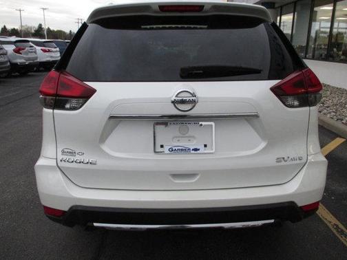 2020 Nissan Rogue SV