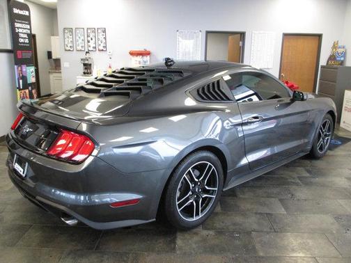 2020 Ford Mustang EcoBoost