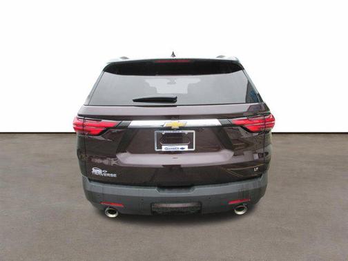 Black Cherry Metallic 2023 Chevrolet Traverse LT Cloth
