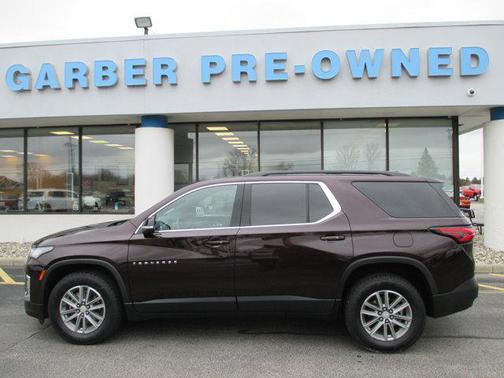 Black Cherry Metallic 2023 Chevrolet Traverse LT Cloth