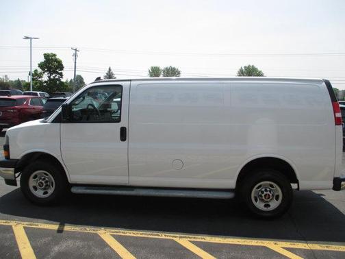 2023 GMC Savana 2500 Work Van