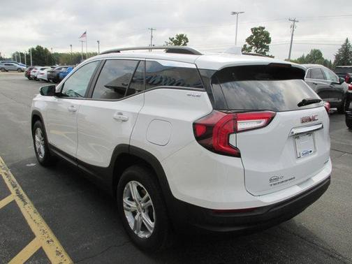 2023 GMC Terrain SLE