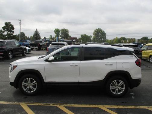 2023 GMC Terrain SLE